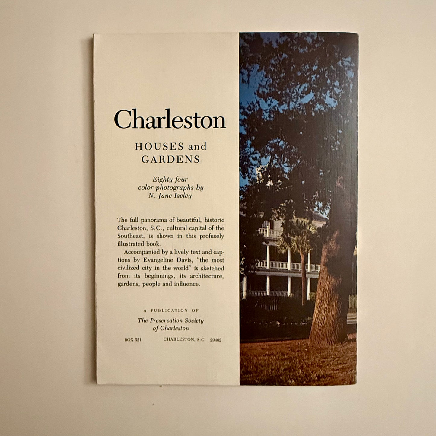 Charleston: Houses and Gardens